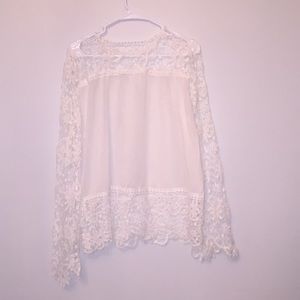 Cute Blouse with Lace detailing